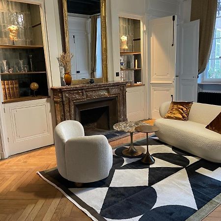 Appartement Chic Et De Caractere ! Saint-Cyr-au-Mont-d'Or Luaran gambar